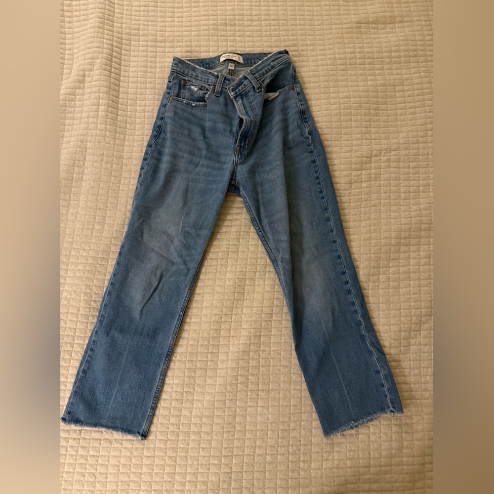 Abercrombie & Fitch Ankle Straight Ultra High Rise Curve Love 4SHORT Jeans